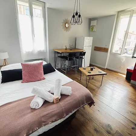 Апартаменты Duplex In The Heart Of